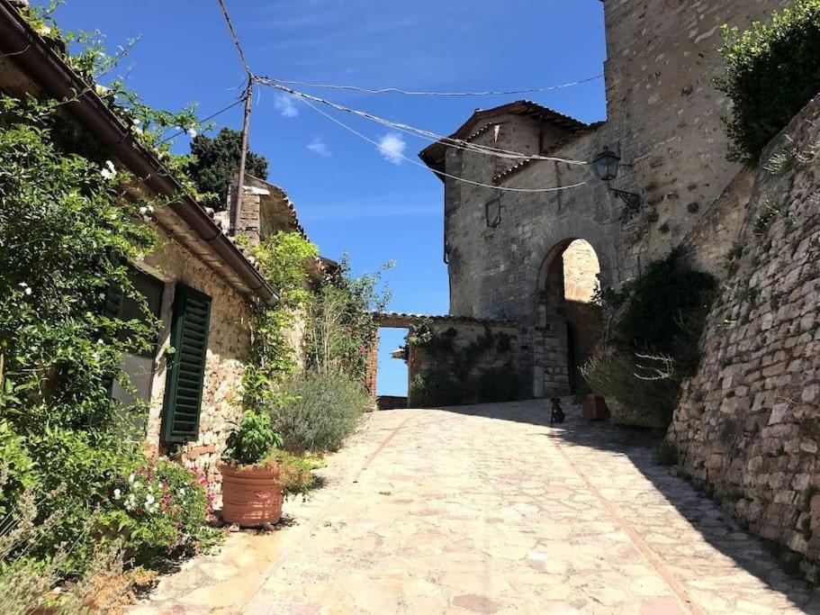 Il Borgo Di Olive Hotel Sismano Exterior photo