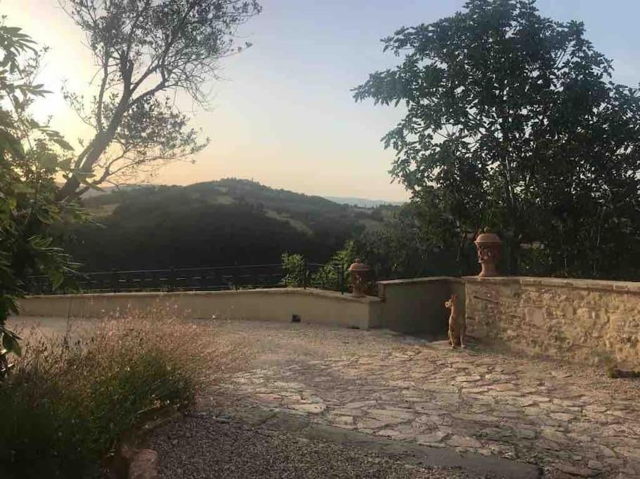 Il Borgo Di Olive Hotel Sismano Exterior photo
